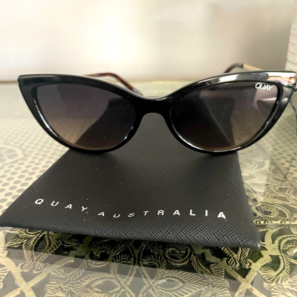 Quay Australia Cat Eye sunglasses
